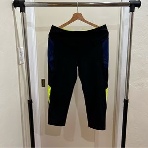 VSX Black Navy and Neon Cropped Leggings Size Large